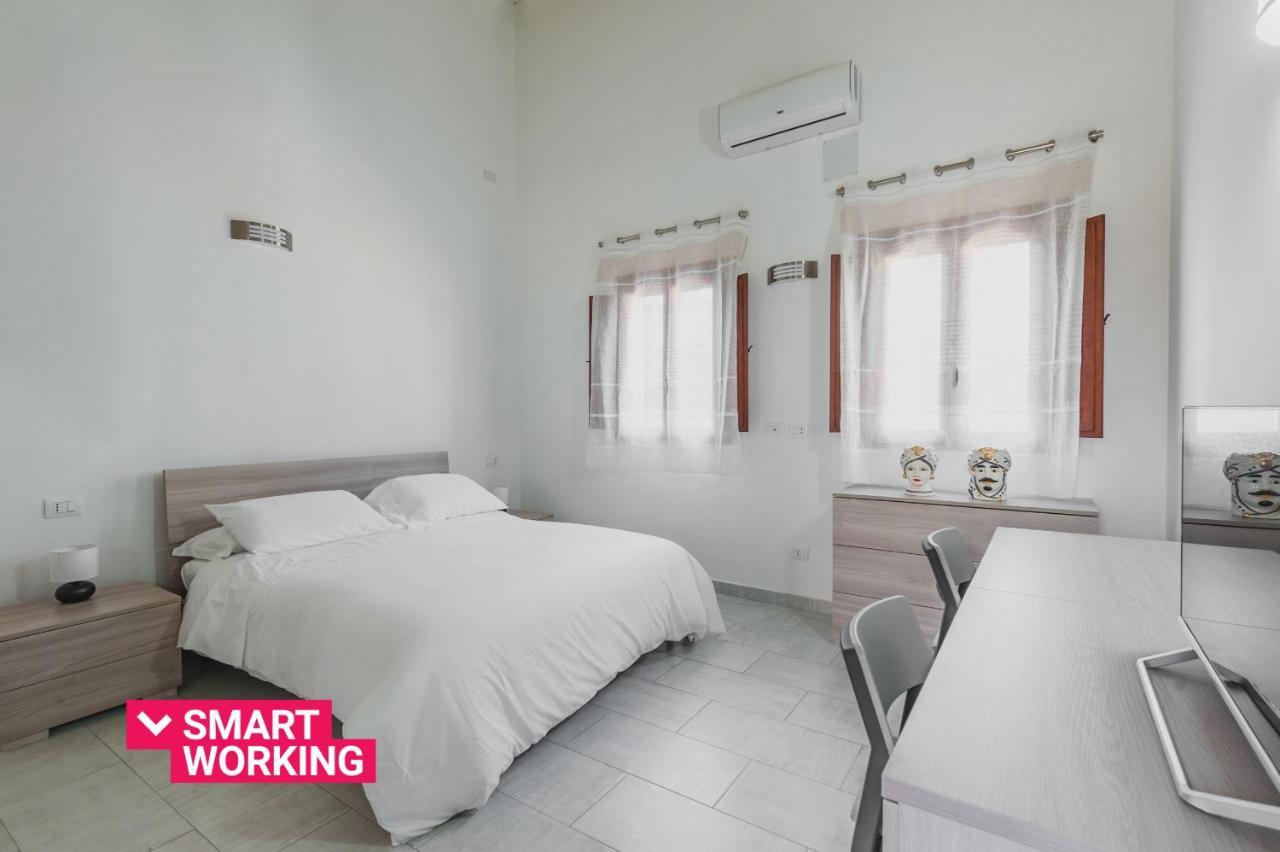 Appartement Modern Duplex With Balcony By Wonderful Italy à Catane Extérieur photo